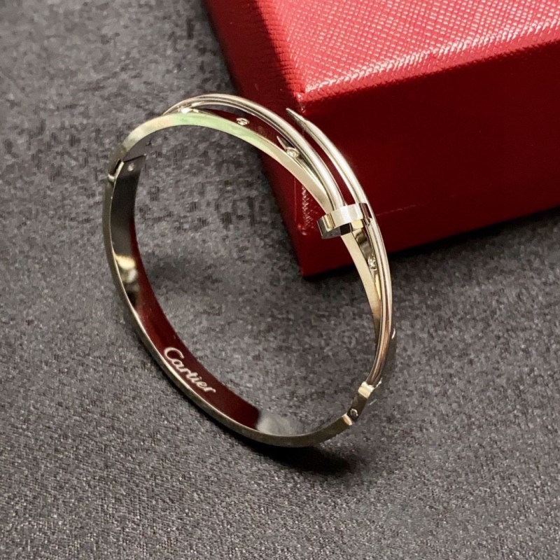 Ca*t1er bracelets